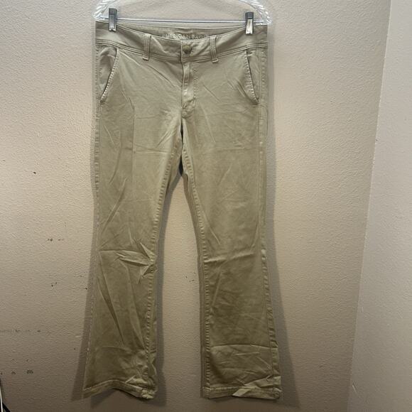 AMERICAN EAGLE Khaki SUPER STRETCH Pockets KICK BOOT Chino Pants Sz 12 Flare - Picture 1 of 8